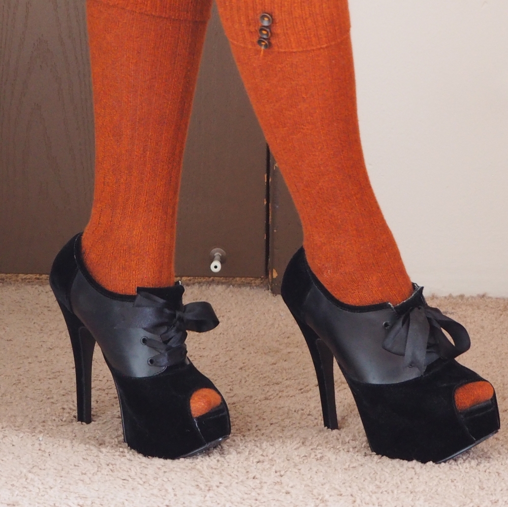 Pleaser Bordello velvet peep toe heels